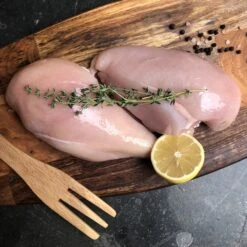 Free Range Skinless Chicken Breast Fillet - 1kg