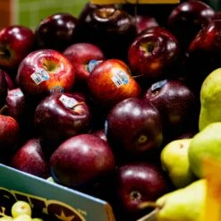 Bravo Apples ($8.99 P/kg)