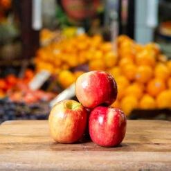 Pink Lady Apples Premium LOCAL
